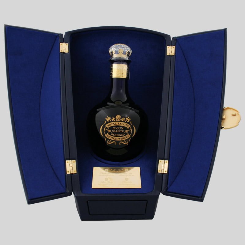 Chivas Royal Salute 62 Gun Ultimate Tribute 40Y 1l 43%