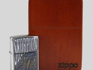 Zippo chrom gebürstet Art-Skorpion 2 Ha in Holz