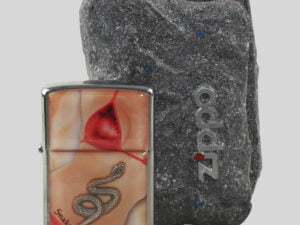 Zippo chrom gebürstet Stone Art-Snake