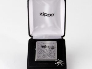 ZIPPO chrom poliert color "Spider last Edition"