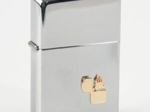 Zippo chrom poliert mit ZIPPO-Emblem 1310001