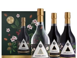 Ratafia Almond Spirit Tripack Gift Box 23,0% 1,5 l - investiční alkohol