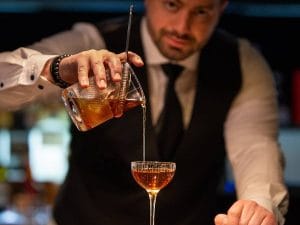 Umění domácího koktejlu 20.2.2025, Datum 20.2.2025 - investiční alkohol